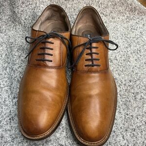 Elegant Tan Leather Derby Shoes